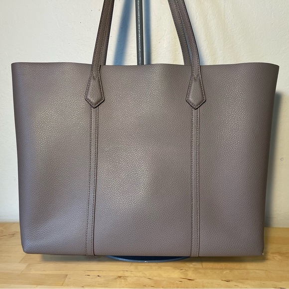 Tory Burch PERRY TRIPLE-COMPARTMENT TOTE - Picture 4 of 16